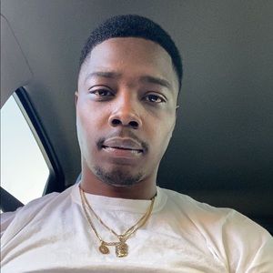 Meet your Posher, Deangelo